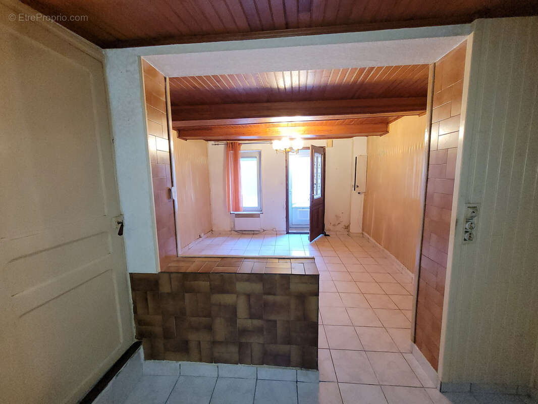 Maison à COURSAN