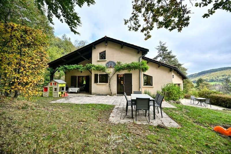 Maison à AVEIZE