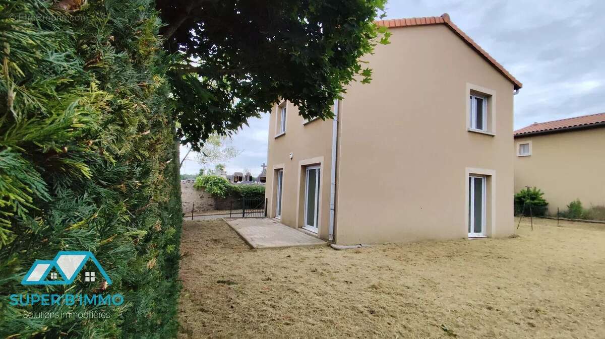 Maison à MAZEYRAT-D&#039;ALLIER