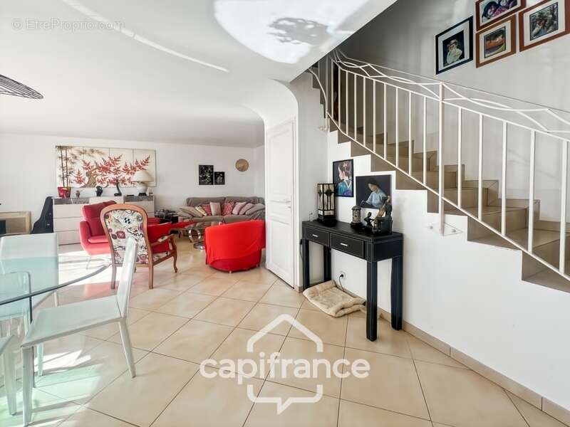 Appartement à HYERES