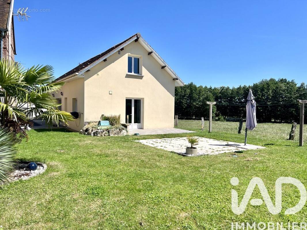 Photo 1 - Maison à AUNEUIL