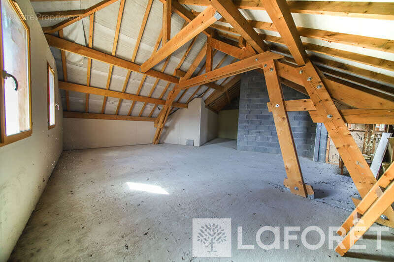 **maison 120 m² et terrain 1804m² - crots - photo 4