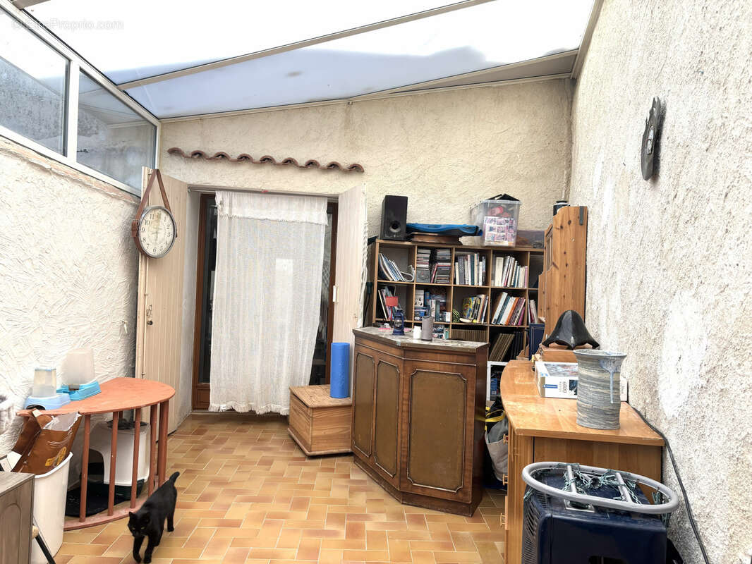 Grande maison de village avec garages et caves - photo 17