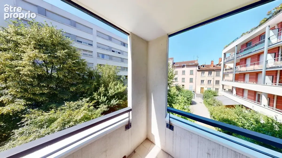  Lyon 9 - Vaise  T3 lumineux de 70.79m² avec balcon, cave et garage en option ! - photo 13
