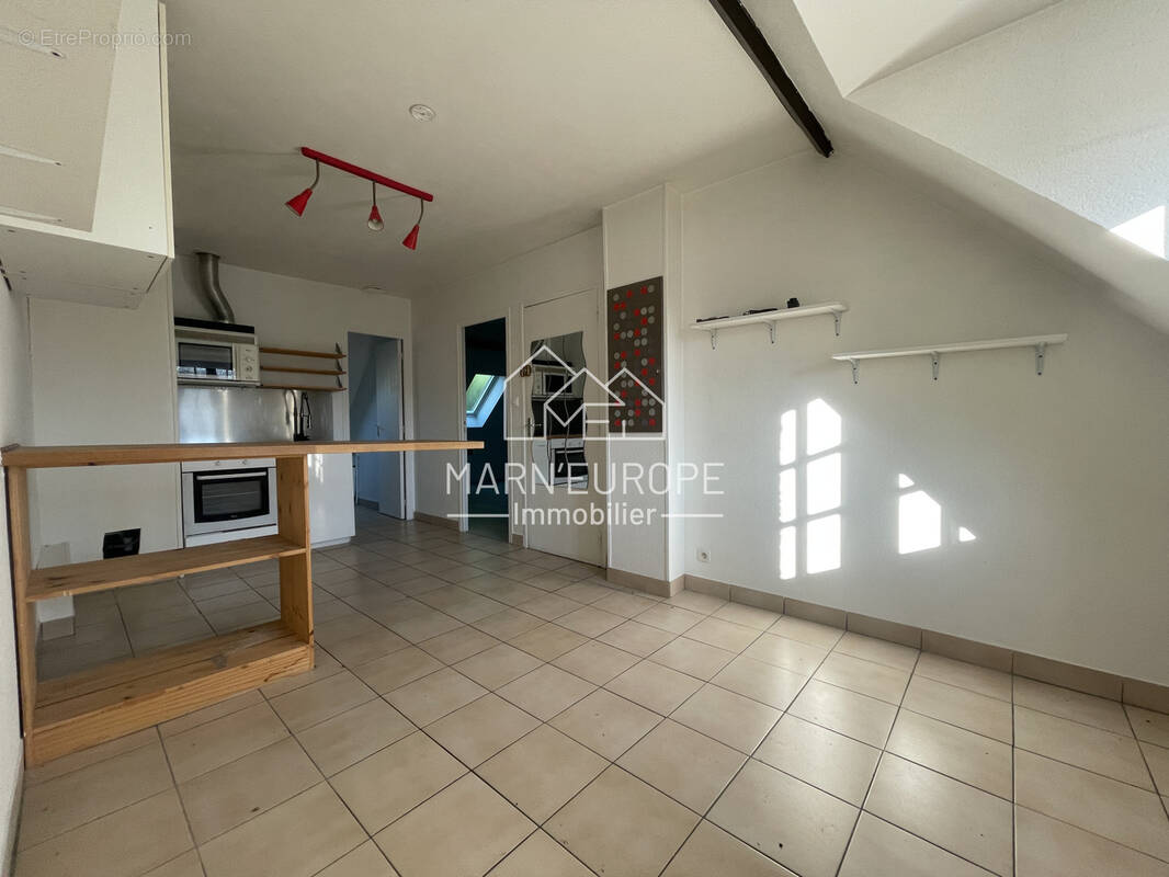 Appartement à VILLIERS-SUR-MORIN