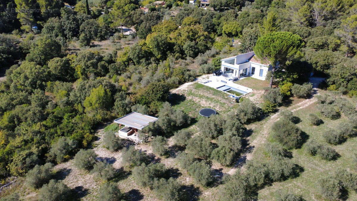 Maison à VAUVENARGUES