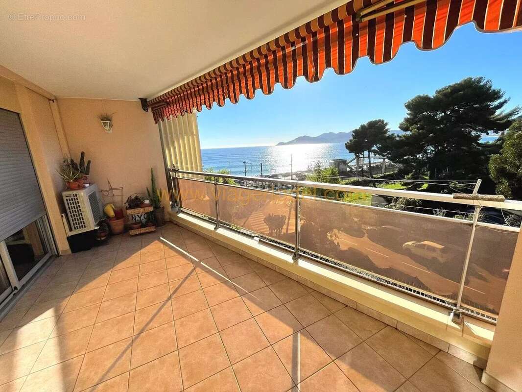 Appartement à CANNES