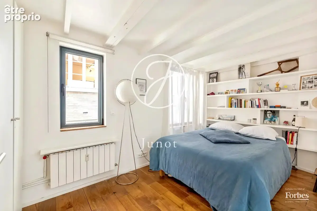 Paris 18e - MONTMARTRE - ABBESSES/LEPIC - Appartement comme une maison - 72,78m² au sol (64,55m² Carrez) - photo 15