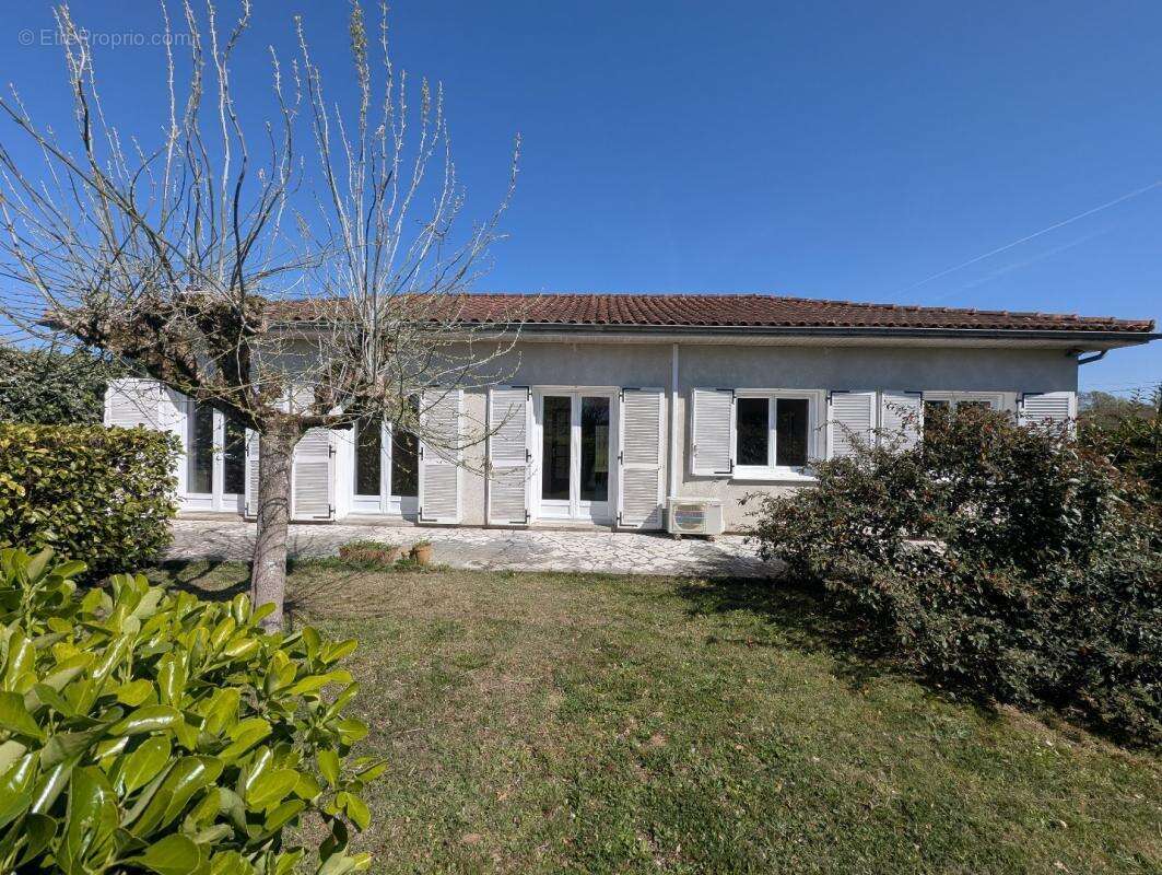 Maison à SAINT-SULPICE-ET-CAMEYRAC