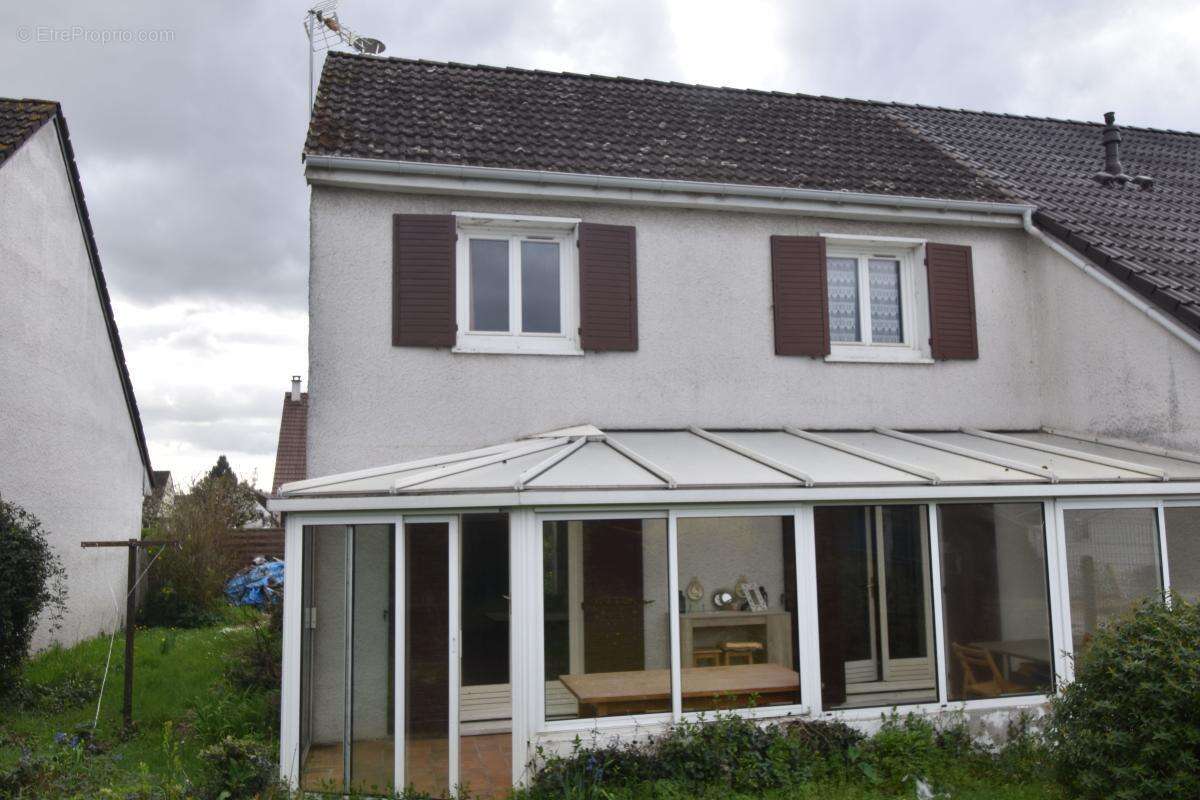 Maison à COSNE-COURS-SUR-LOIRE