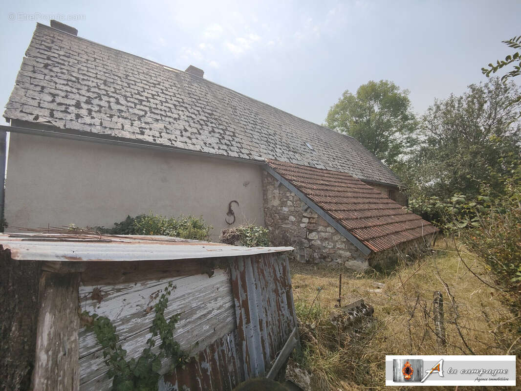 Maison à SAINT-MAURICE-PRES-PIONSAT