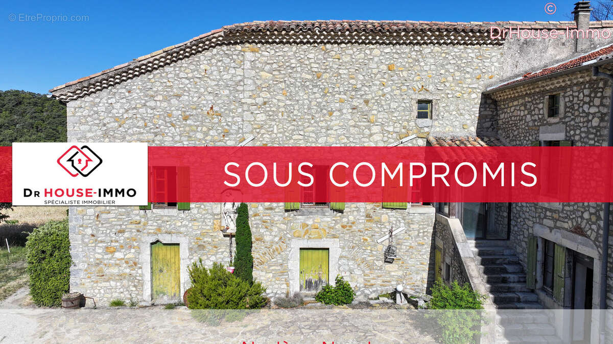 Maison à MONTCLAR-SUR-GERVANNE