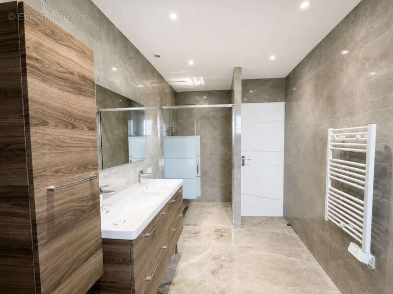 Maison de 6 pièces principales - photo 7
