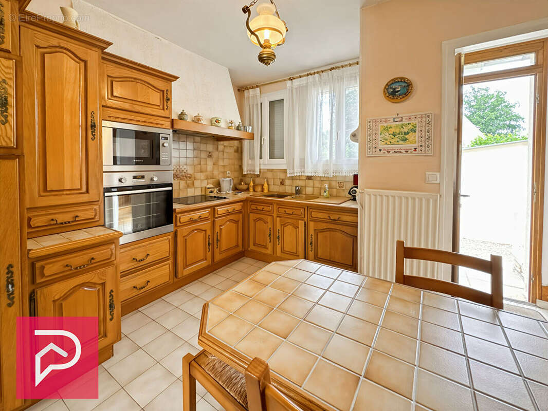 Maison traditionnelle dans quartier résidentiel entre BERNAY et EVREUX - photo 7