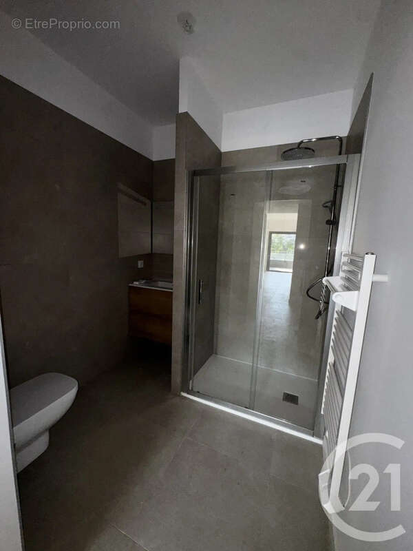 Appartement 68 m² à San-Martino-Di-Lota  - photo 6