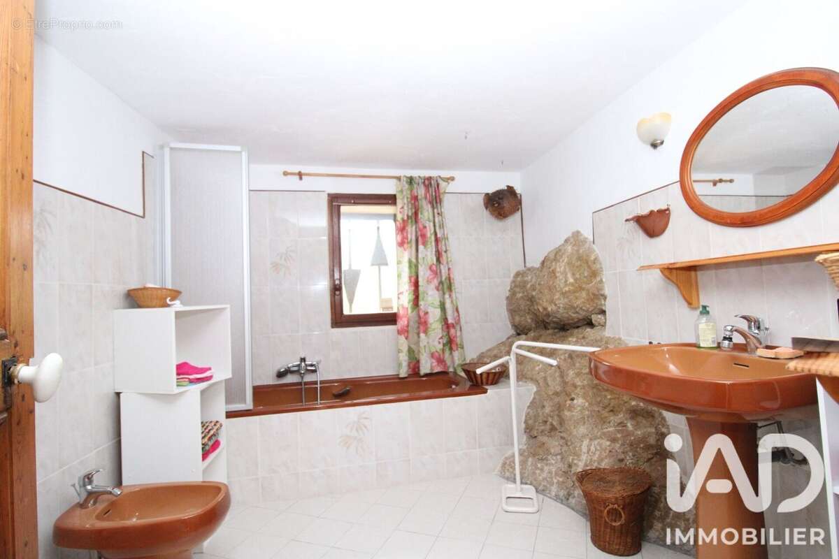 Maison 93 m² à Comps-Sur-Artuby  - photo 9