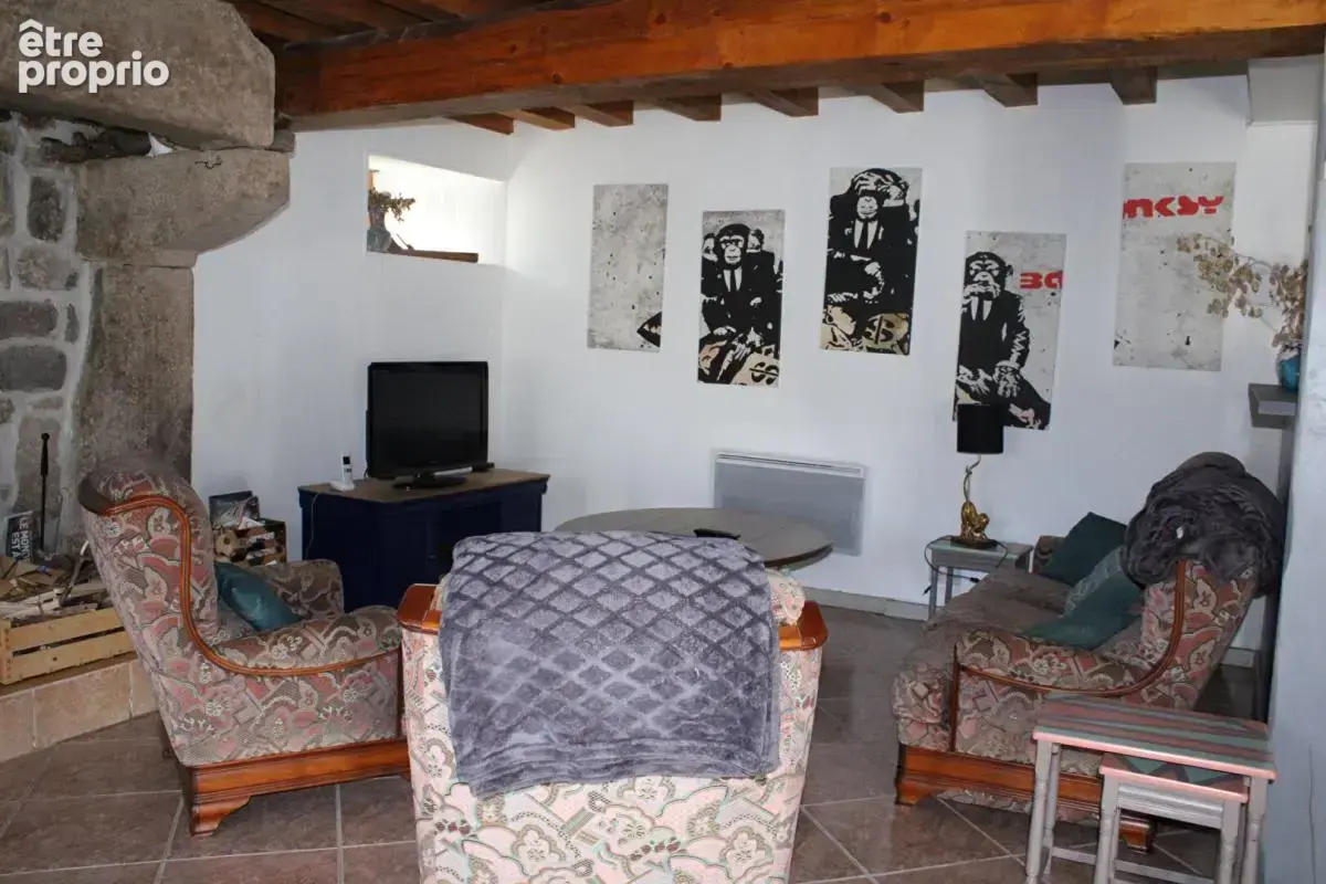 Exclusivité ferme en pierre , lauze Maison Grandrieu 4 pièce(s) 130 m2 - photo 6