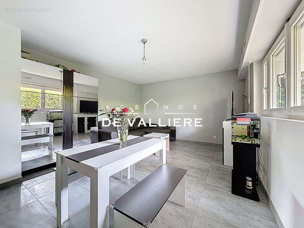 Appartement à RUEIL-MALMAISON