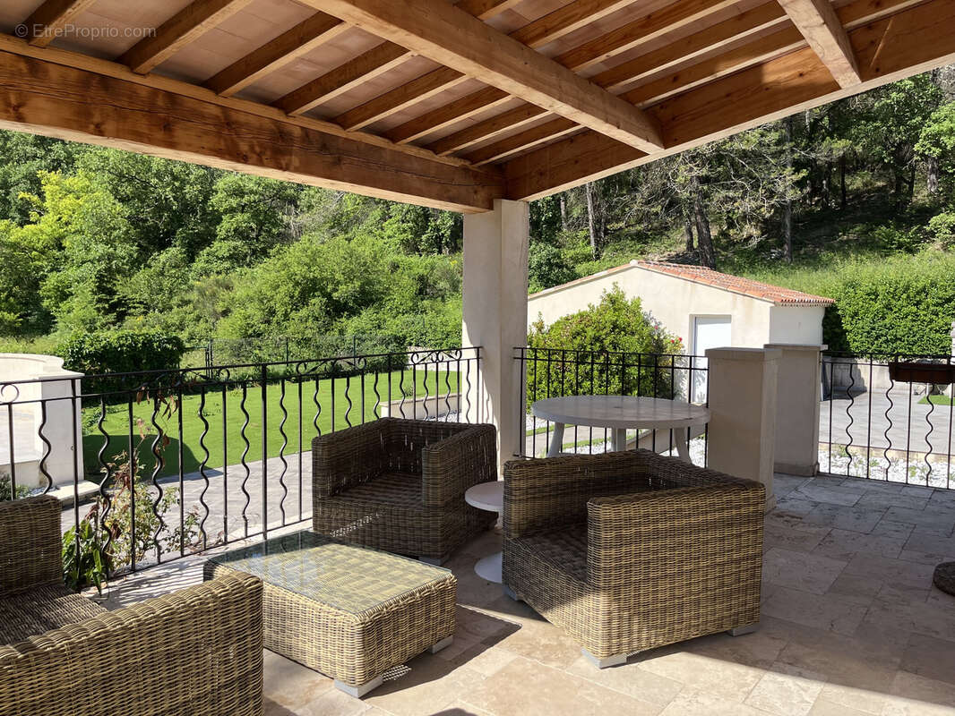 Maison à MALEMORT-DU-COMTAT