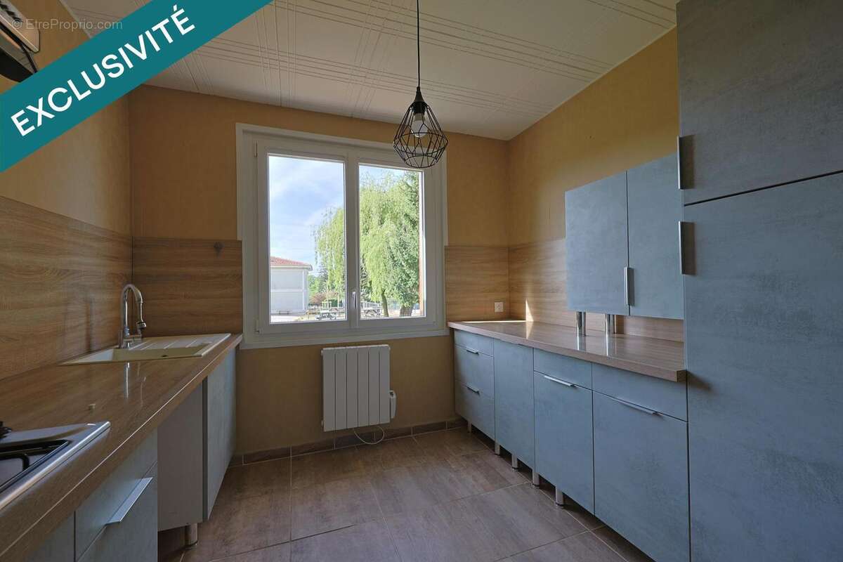 Photo 3 - Appartement à SAINT-TRIVIER-DE-COURTES