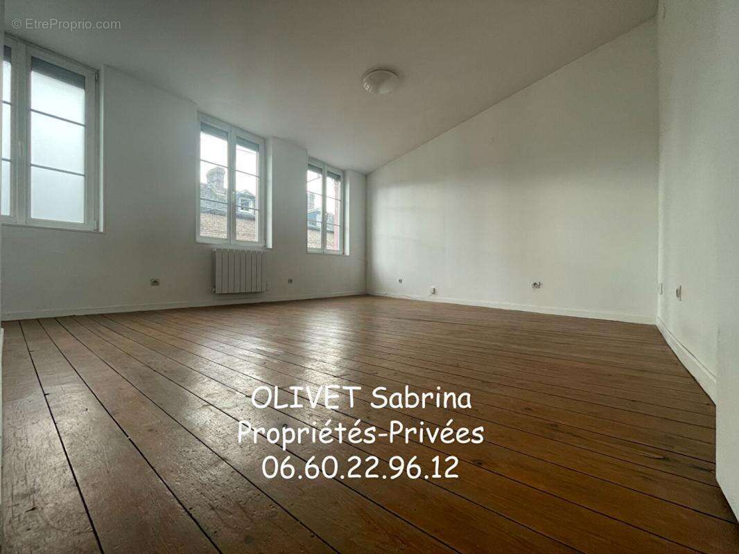 Appartement à PONT-SAINT-PIERRE