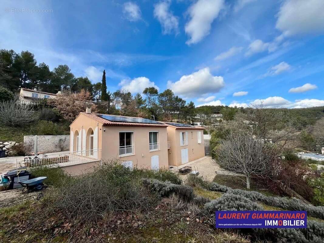 Maison à SAINT-MARC-JAUMEGARDE