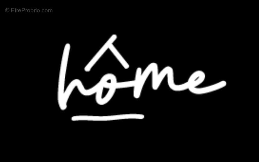 Commerce à LA MARTYRE