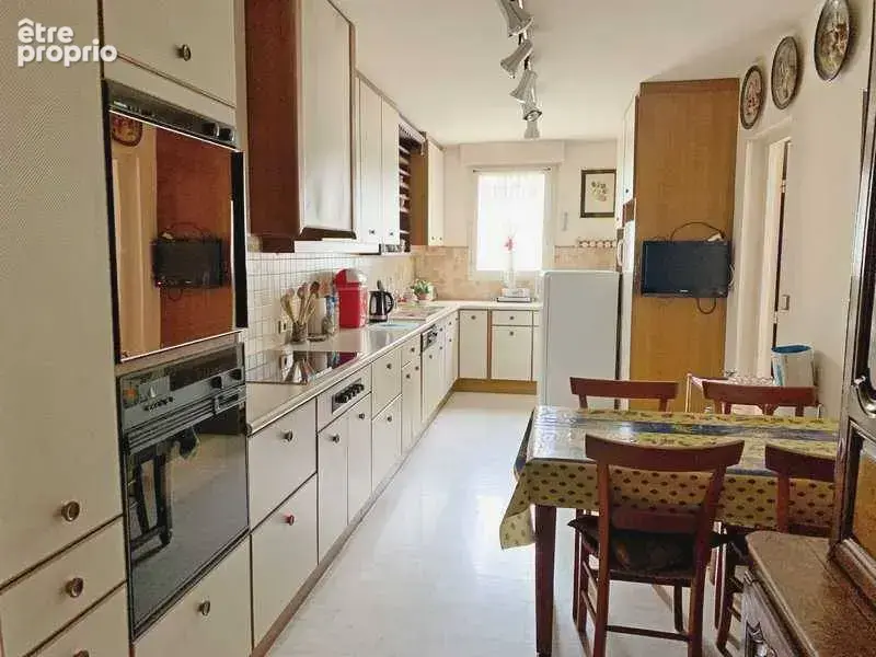 Appartement 5 pièces 185 m² à vendre à Gisors (27140) - photo 2
