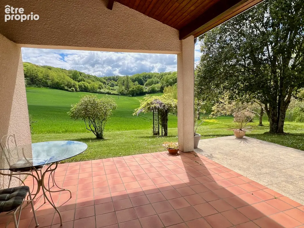 Maison provençale 121 m² avec vue exceptionnelle, secteur PUJOLS (47) Située dans un environnement campagne privilégié sur le se - photo 4
