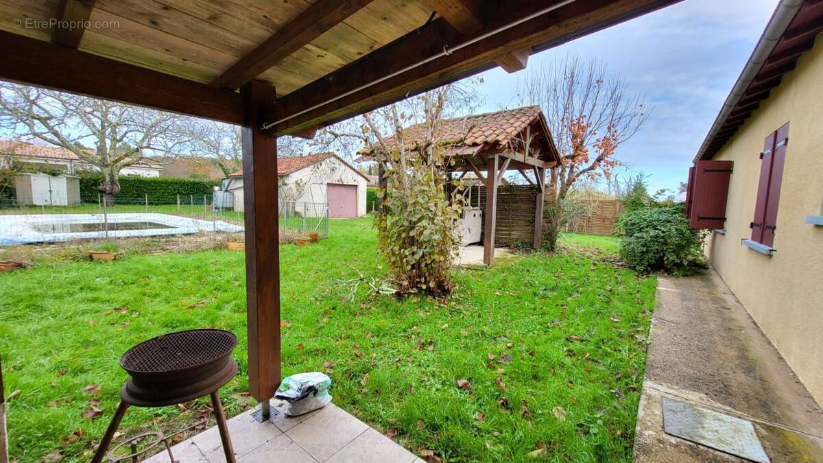 Maison à MOULEYDIER