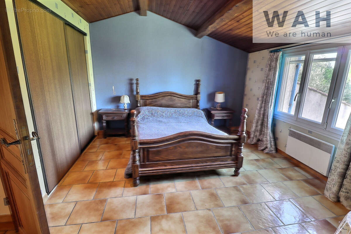 Maison villa 5 pieces sur terrain 1880 m2 - 34160 saint-jean-de-cornies - photo 9