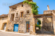 Maison à SAINT-CHAPTES