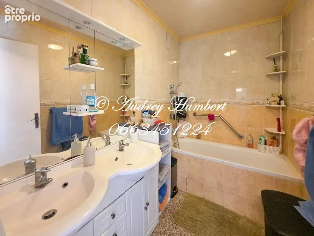 EXCLUSIVITE FORCALQUIER, proche centre-ville, APPARTEMENT T5, 109 M² avec balcon - photo 7