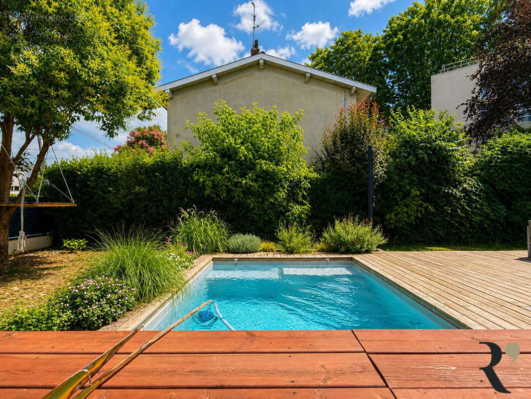 Maison T5 récente de 143 m² avec piscine - Toulouse 31500 - photo 20