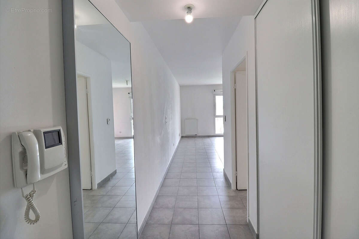 Appartement à JUVIGNAC
