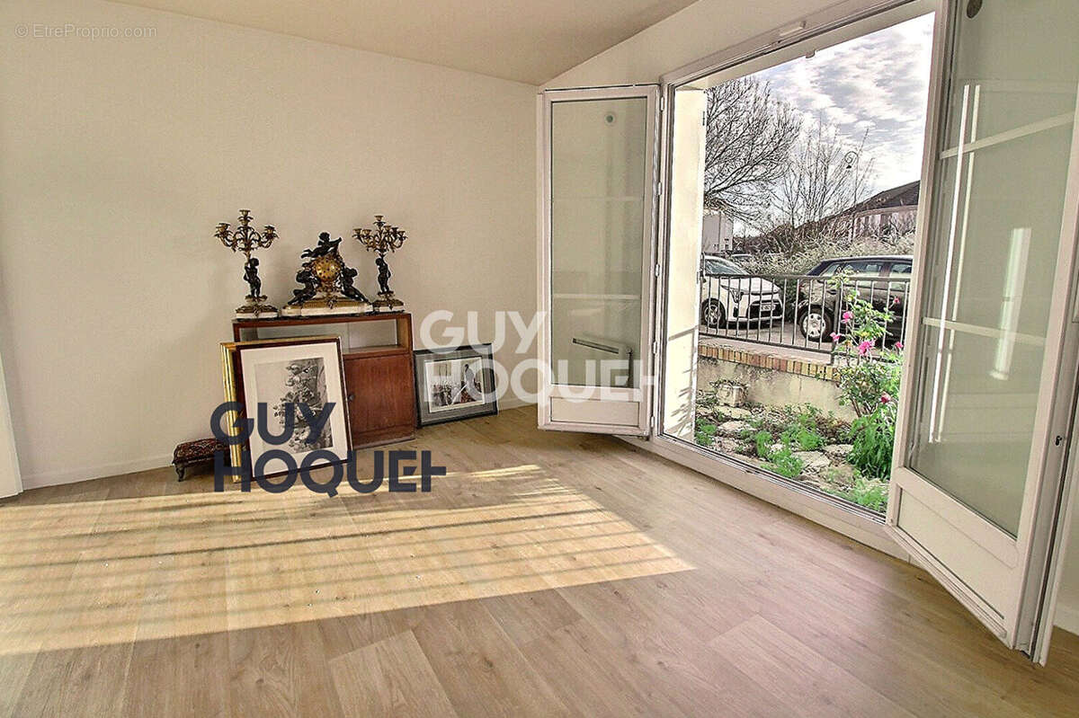 Appartement à LIMEIL-BREVANNES