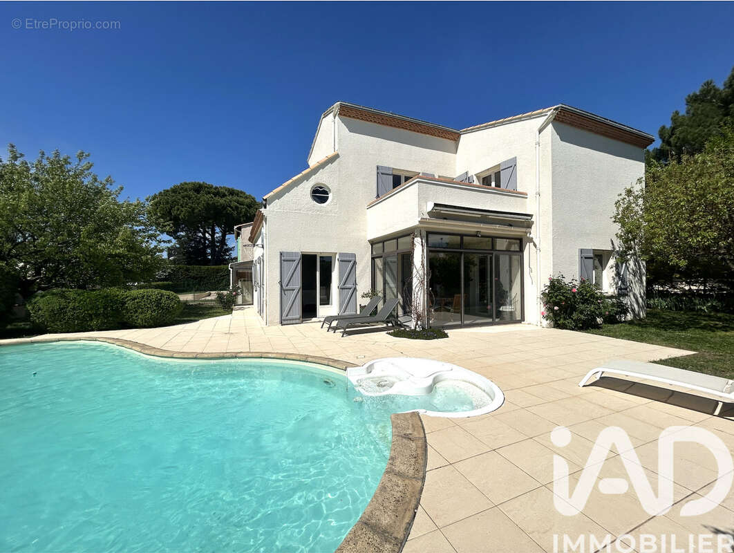 Photo 2 - Maison à LAVERUNE
