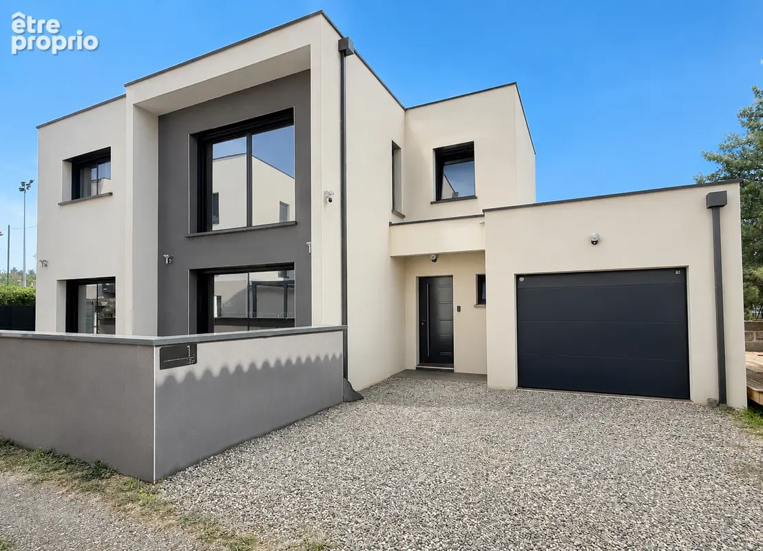 CLERMONT-FERRAND / Maison contemporaine récente à vendre de 120 M2 habitbales ! - photo 1