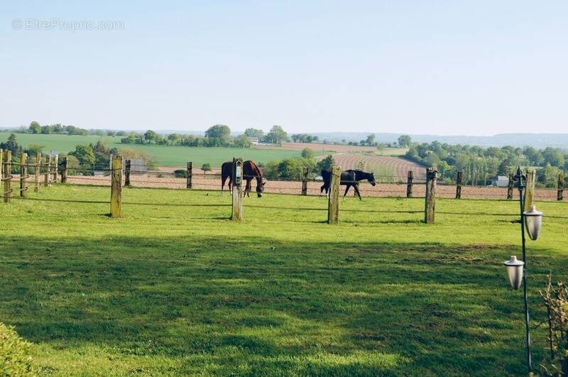 Maison à LANDELLES-ET-COUPIGNY