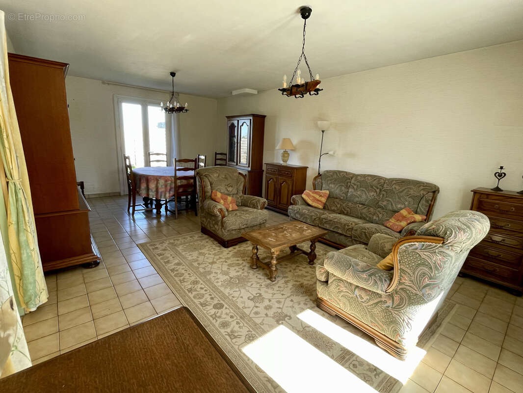 Maison à SAINT-SAVINIEN