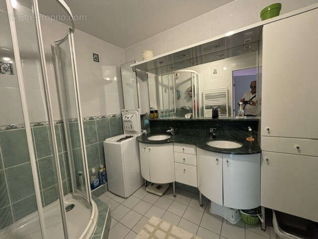 A vendre Montpellier Millenaire , appartement de 85 m2 + garage - photo 8