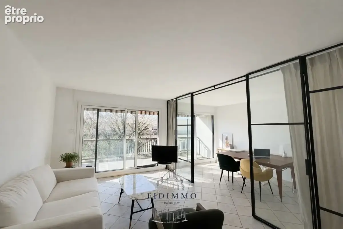 4341 - Appartement rénove en centre-ville - photo 2