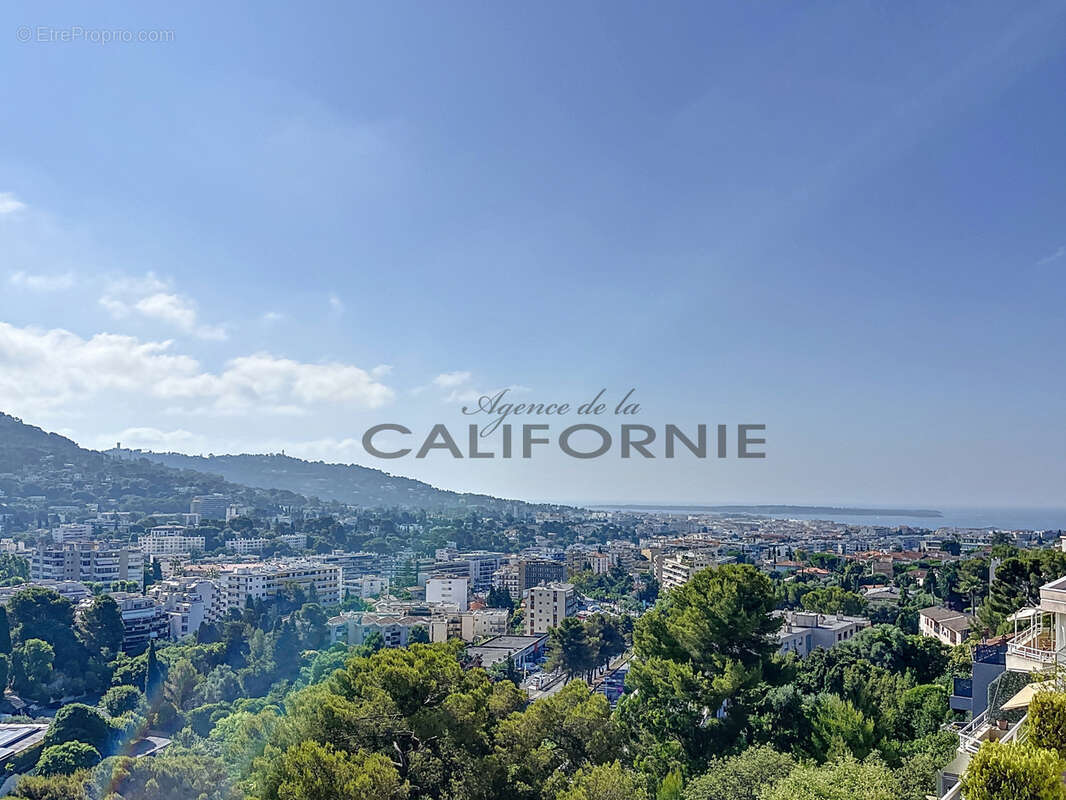 Appartement à LE CANNET