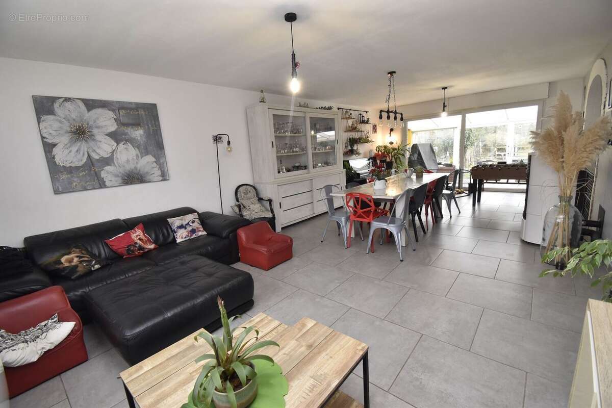Maison 150 m² à Iwuy  - photo 2