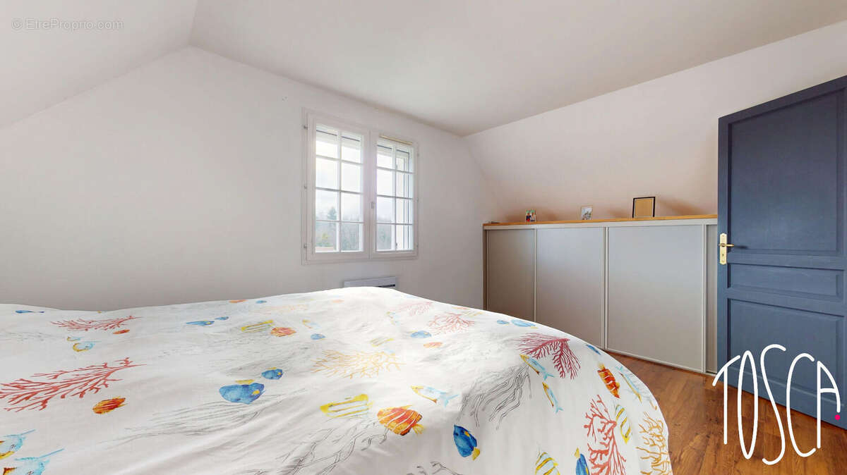 Maison à LE CHATELET-EN-BRIE