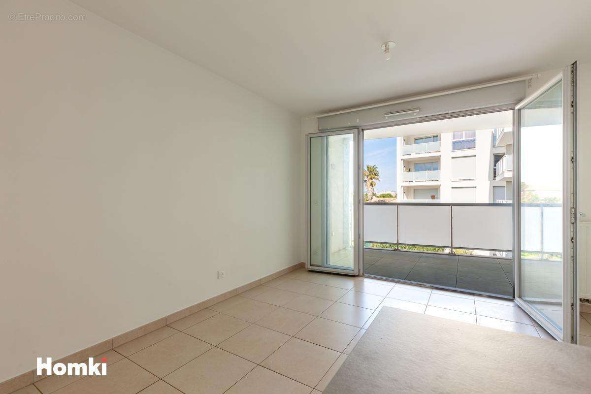 Appartement à MARSEILLE-8E