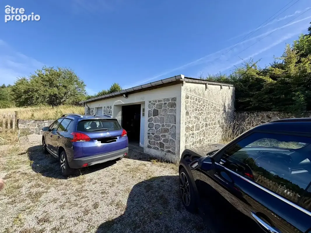 Situation unique! Au bout d'un petit chemin, maison avec granges proche de Saint-Léger-de-Fougeret - photo 17