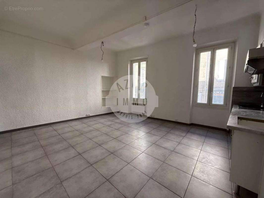 Appartement à ROQUEVAIRE