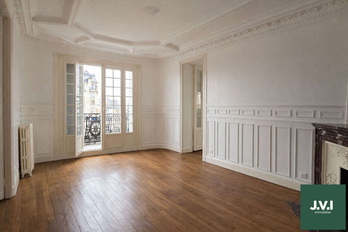 Appartement à ENGHIEN-LES-BAINS