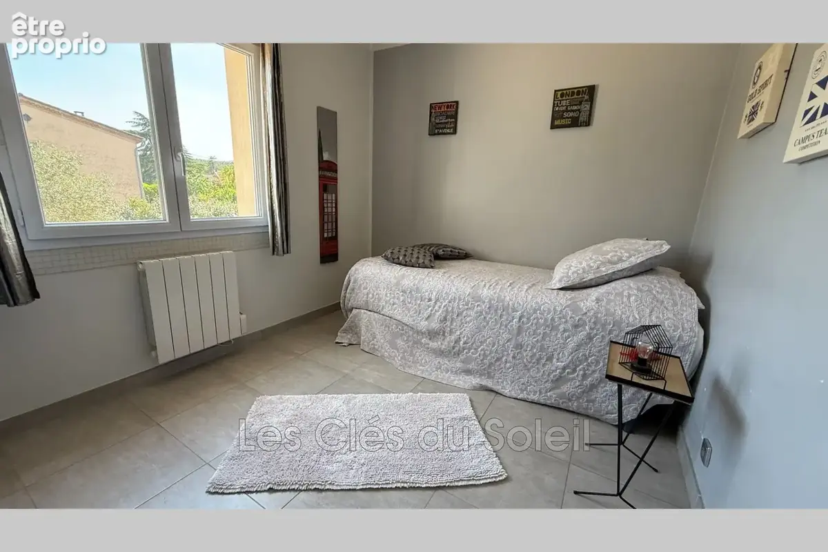 Maison 147 m² à Camps-La-Source  - photo 9
